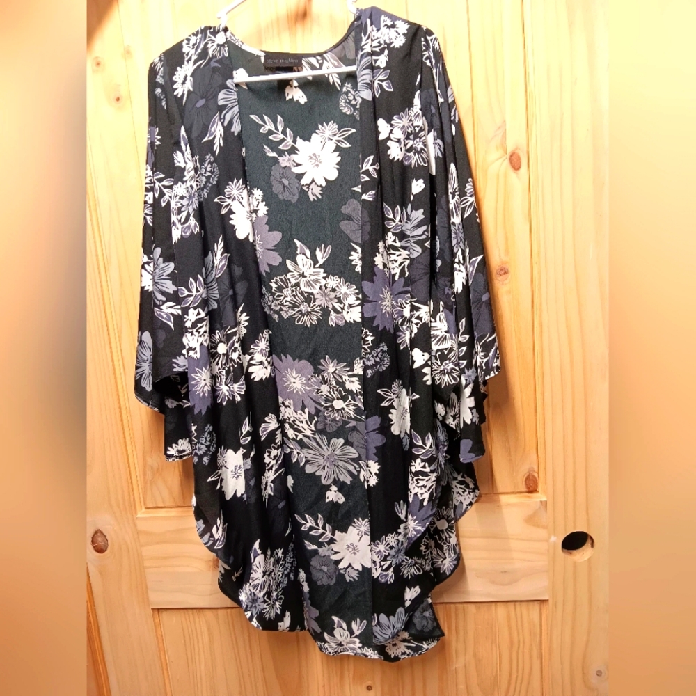Steve Madden Kimono NWOT